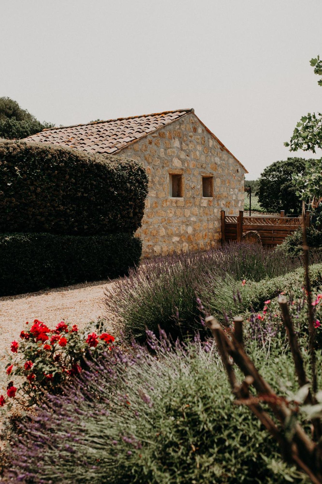 Domaine Amourella Aparthotel Lambesc Exterior photo